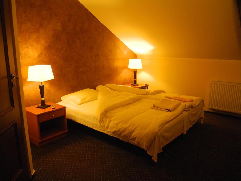 Hotel Stawisko Klaudyn Экстерьер фото